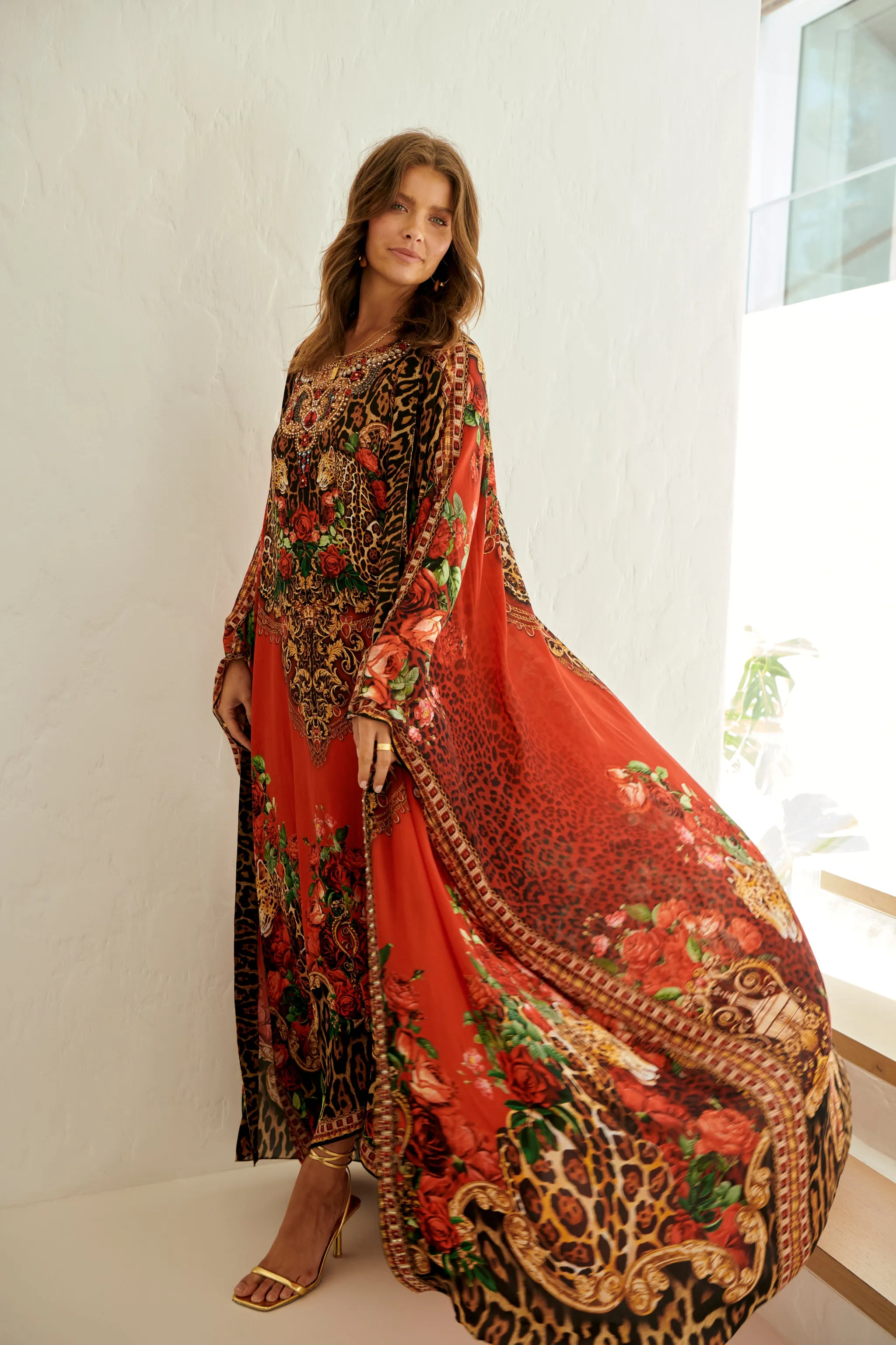 LEOPARDESS LONG CAPE